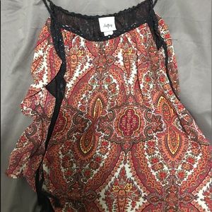 Super cute Daytrip open tank top